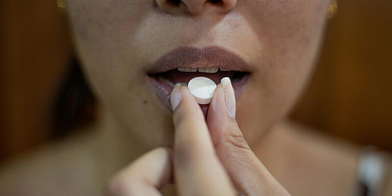 Czy można łączyć ibuprofen i paracetamol Fakty, nie mity