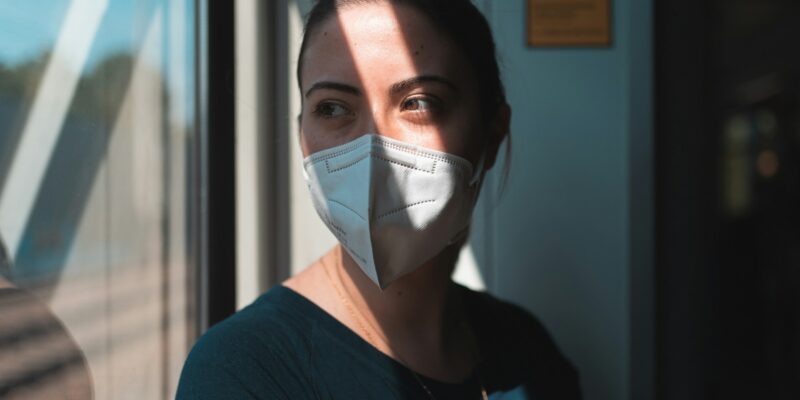 Kaszel po infekcji trwa tygodniami Kiedy to normalne, a kiedy alarmujące